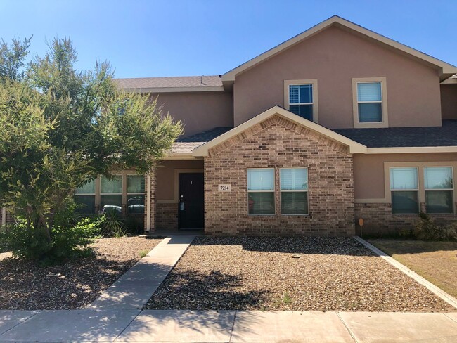 Primary Photo - Beautiful townhome on the Eastside!