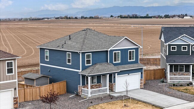 Building Photo - Like New Home W/ 3 Bed, Office, & Loft