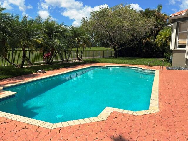 Building Photo - 8387 Ironhorse Ct