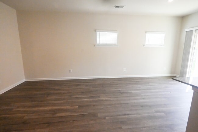 Building Photo - 1019 Tundra Teal Ln