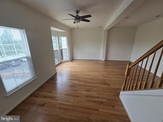 Building Photo - 14134 Darkwood Cir