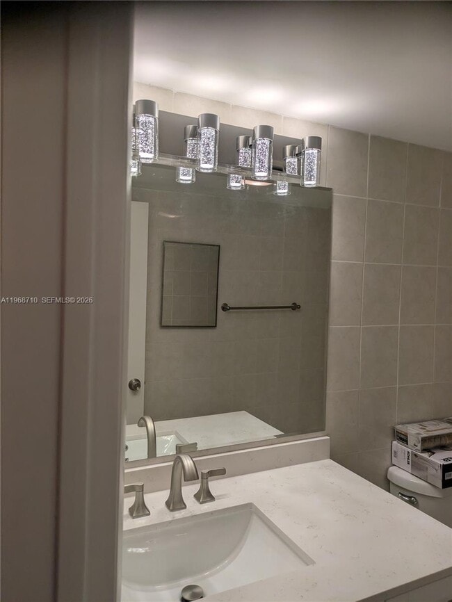 Building Photo - 9621 SW 77th Ave