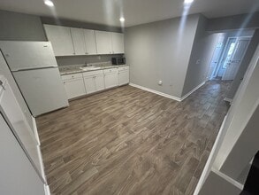 Building Photo - 32 Bickel Ct