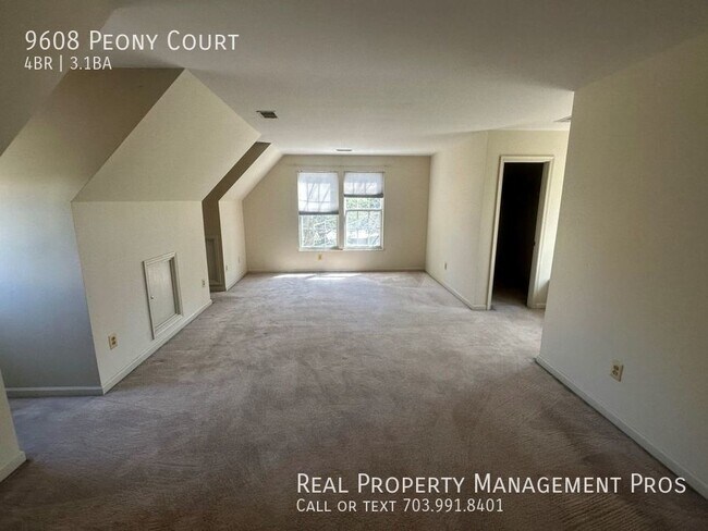 Building Photo - 9608 Peony Ct