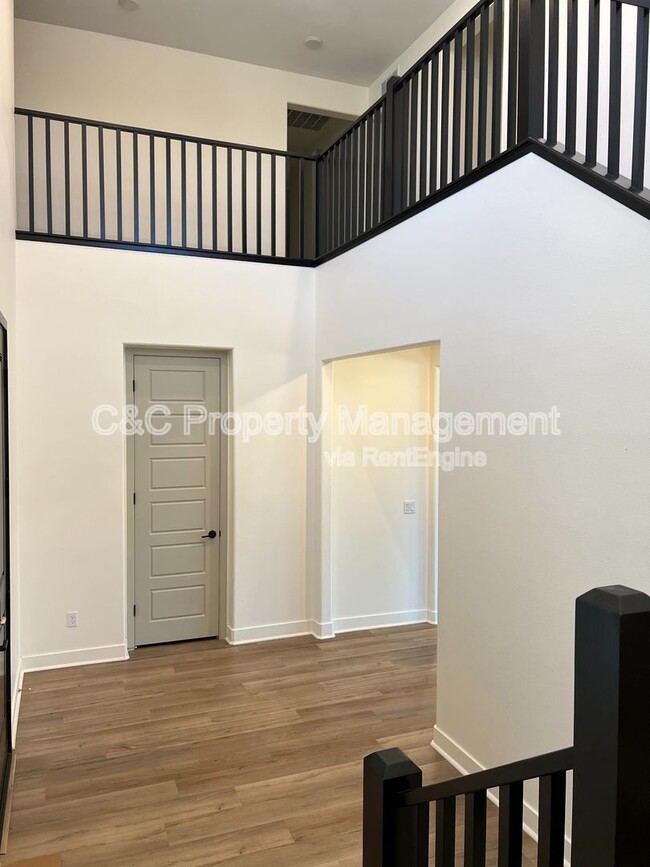 Building Photo - 5912 Banbury Ln