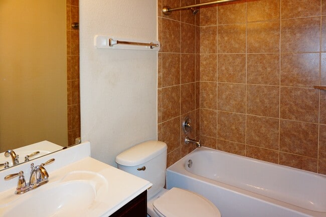 Building Photo - 22007 Silverfield Park Ln