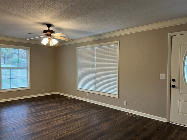 Building Photo - Gorgeous 2 bedroom 2 bath in Enterprise, AL