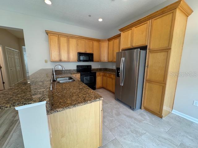 Building Photo - 916 Greenlawn St