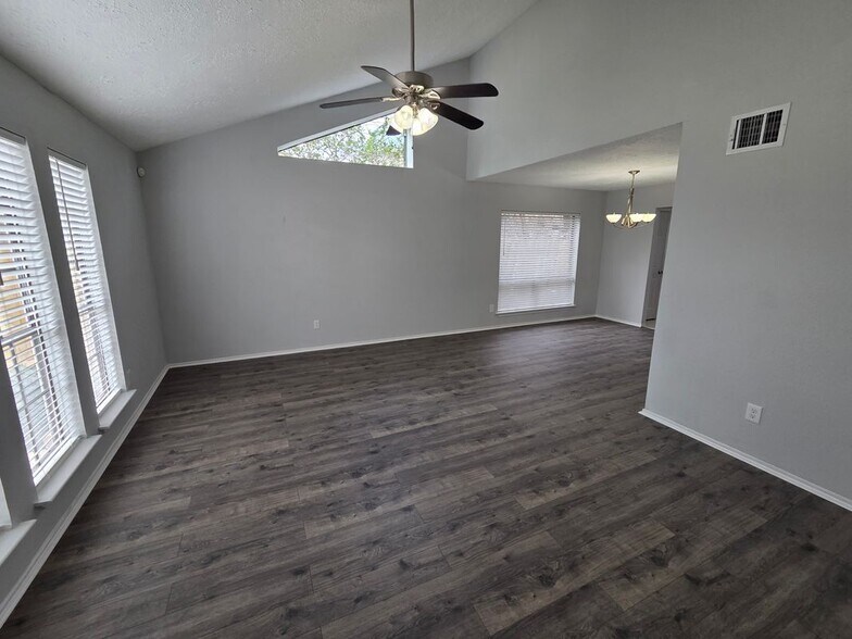 Building Photo - 1454 Plumwood Dr