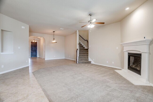 Building Photo - Beautiful 5 Bed, 3 Bath, 2-Story Home in Morningstar Subdivision- Aledo ISD- 76008