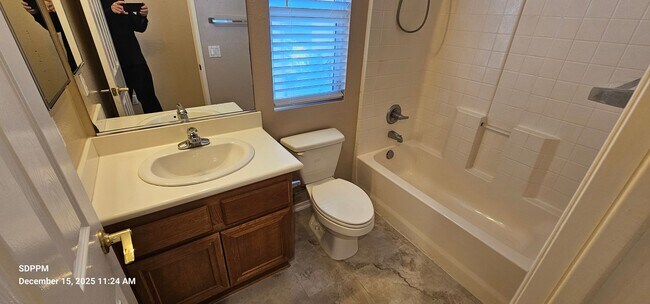 Building Photo - 4S RANCH / SAN DIEGO - Nice 3 Bedroom / 2.5 Bath House  AVAILABLE NOW!!