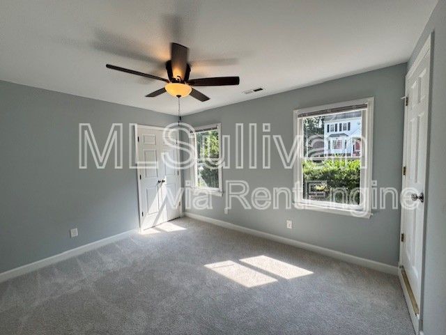 Building Photo - 302 Rushingwater Dr