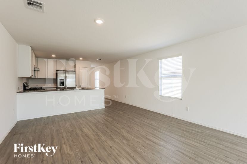 Building Photo - 5174 Fowler Crst