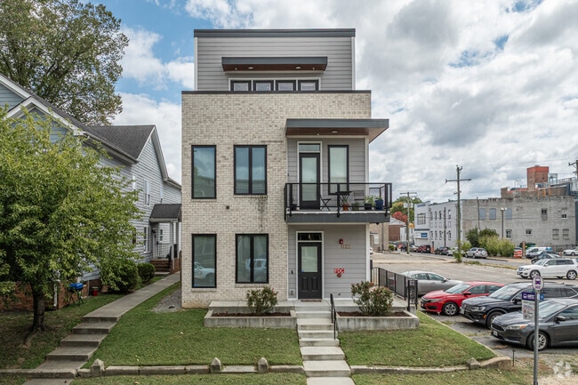 Building Photo - 1122 Bainbridge Street