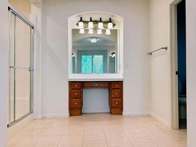 Building Photo - 5BD/4.5BA, 3,500 sq. ft. San Marcos Home