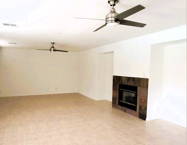 Building Photo - 3586 Fair Bluff St
