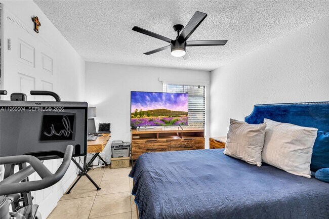 Building Photo - 15680 SW 106th Ln