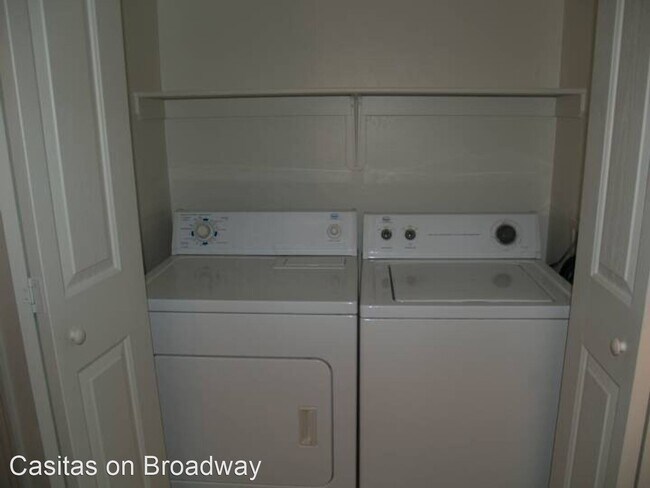 Building Photo - 9111 E Broadway Blvd