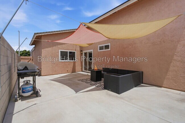 Building Photo - 6379 Elsberry St