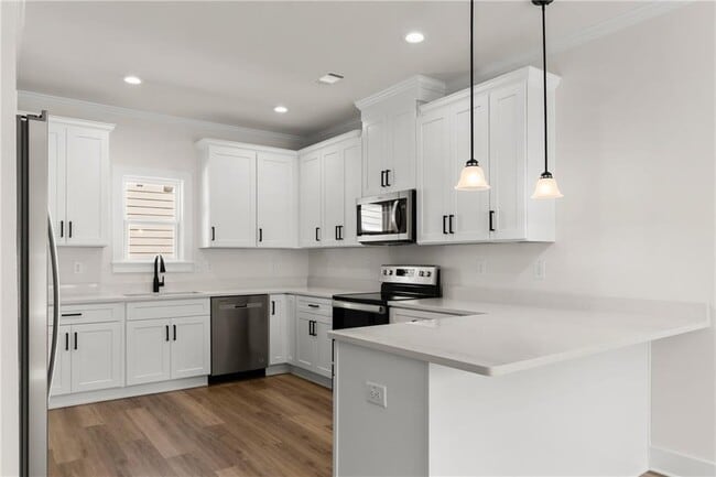 Building Photo - 5220 Chattahoochee St