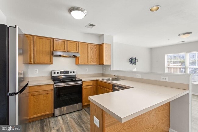 Building Photo - 5089 Stapleton Terrace