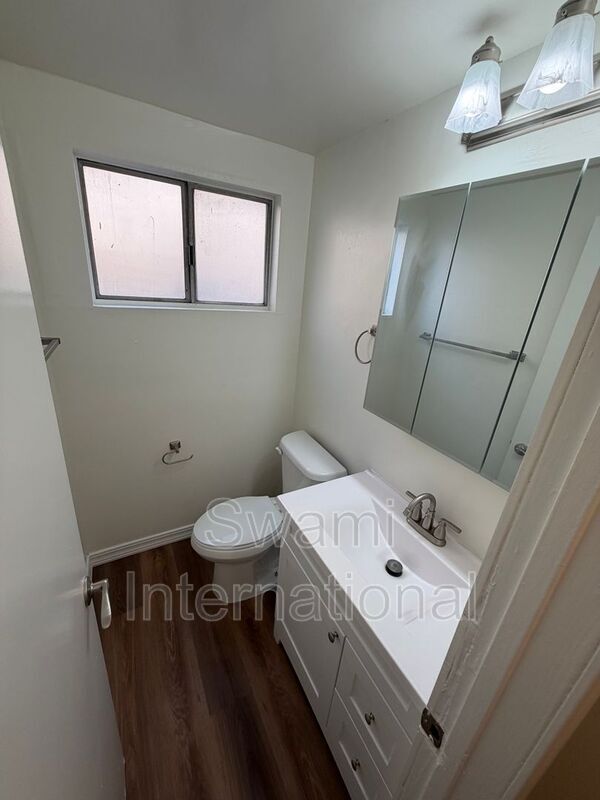 Building Photo - 1707 W 144th St