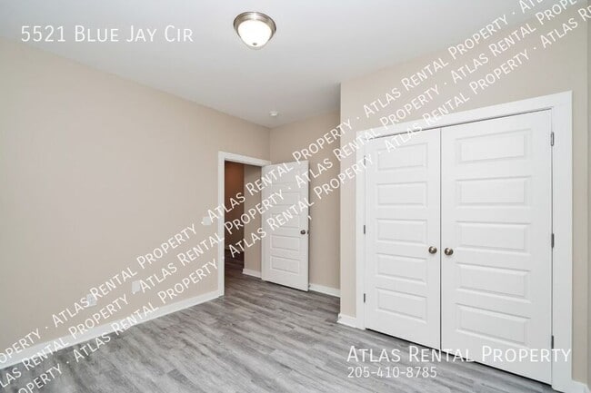 Building Photo - 5521 Blue Jay Cir