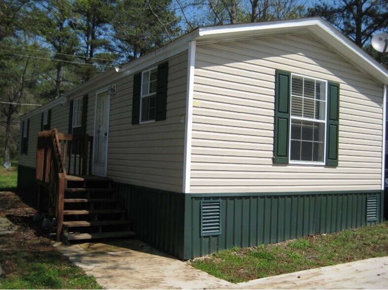 Building Photo - 4085 Midway Rd