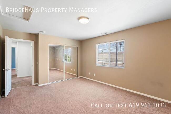 Building Photo - 832 Georgia St