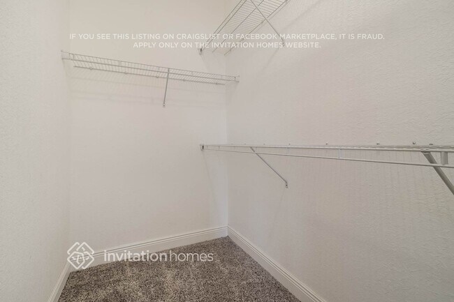 Building Photo - 521 Hibiscus Cove Dr