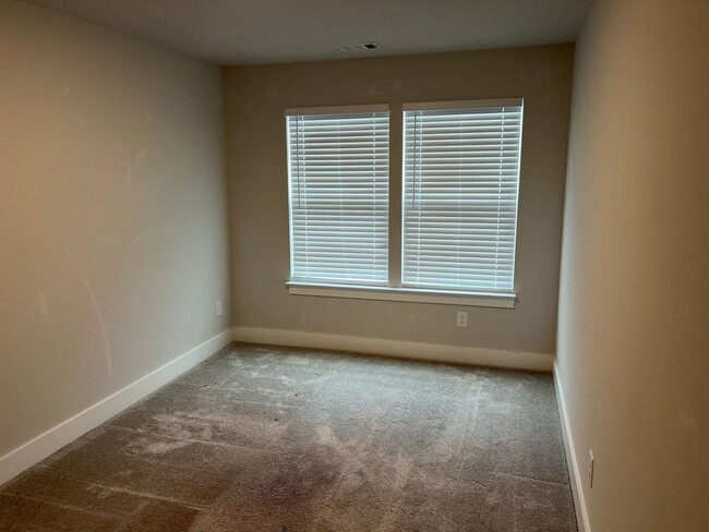 Building Photo - Stunning 3/2 Rental Unit in Prime Simpsonv...