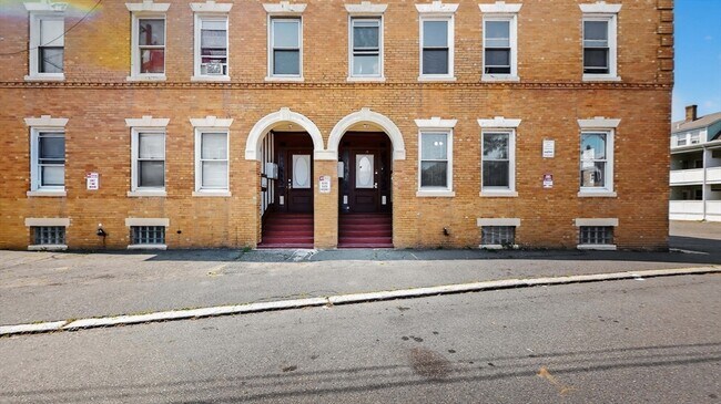 Building Photo - 10 Porter St Ct