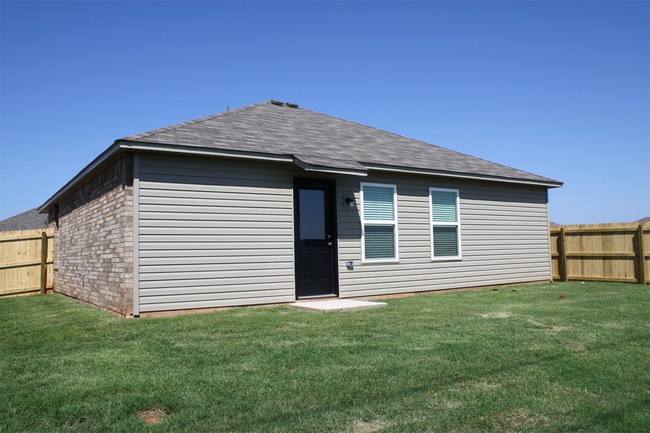 Building Photo - 13304 Beekman Dr