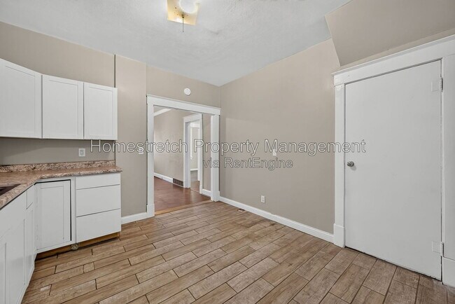 Building Photo - 2116 Mills Ave