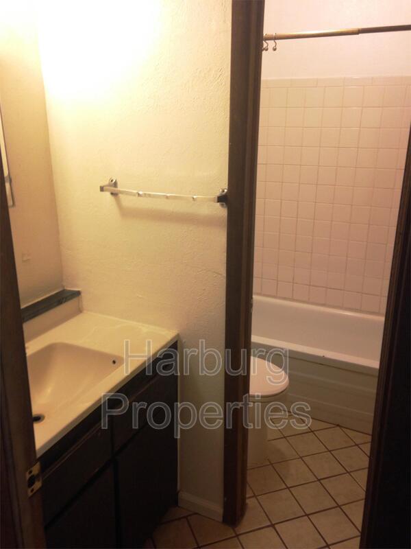 Building Photo - 454 Arapahoe Ave