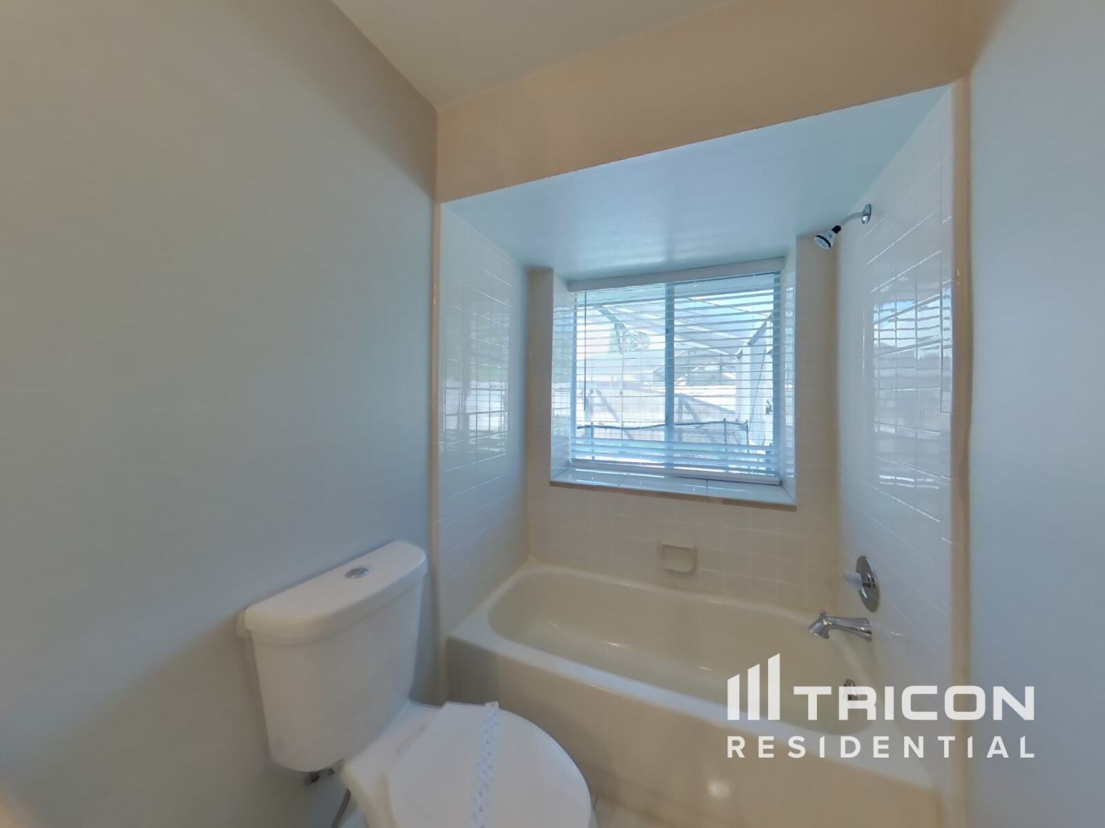 Building Photo - 873 Silversmith Cir
