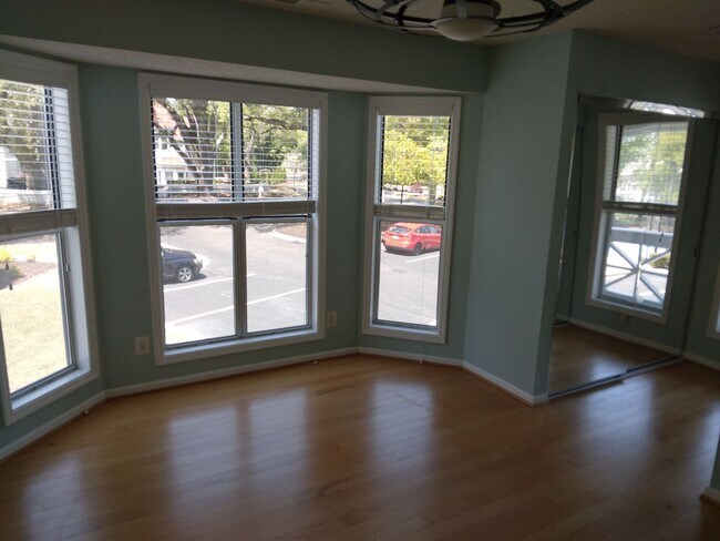 Building Photo - Harbor Front, 2 Bedroom, 2 Bath, Corner Unit at Mariners Pointe in Little River! Available Now!