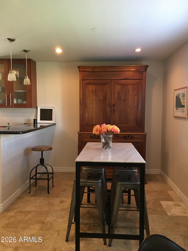 Building Photo - 3609 E Piccadilly Rd