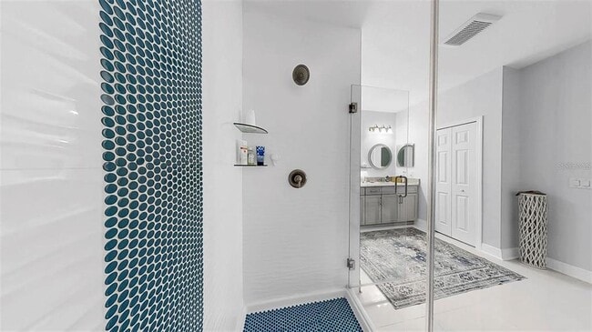 Building Photo - 7849 52nd Terrace E