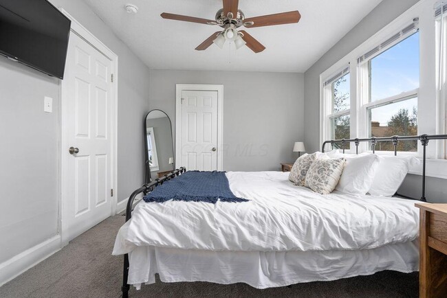 Building Photo - 975 Heyl Ave