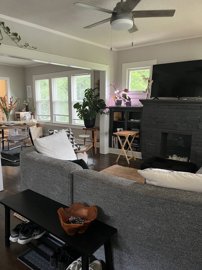 Building Photo - 4125 Olive St