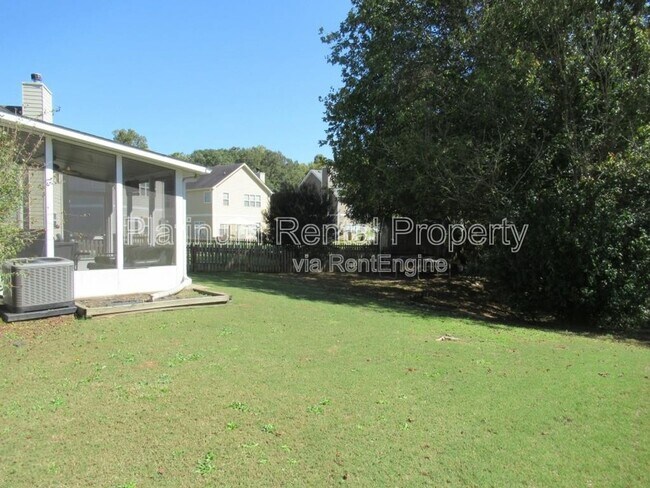 Building Photo - 6583 Silk Tree Pointe