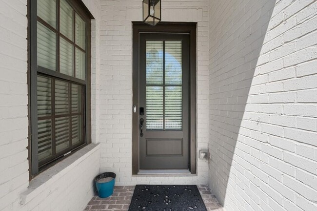 Building Photo - 134 Britten Pass