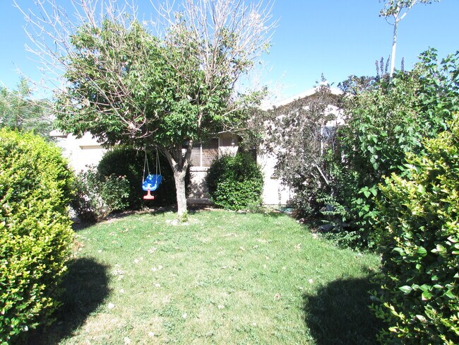 Building Photo - 406 Grays Peak Ct