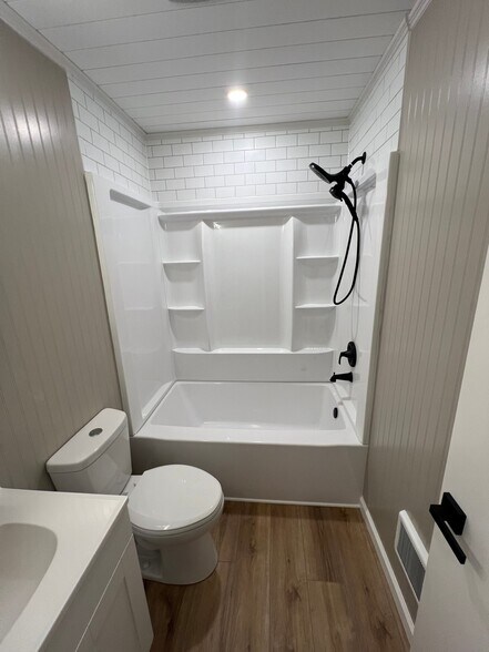 Building Photo - 5318 Howery Rd