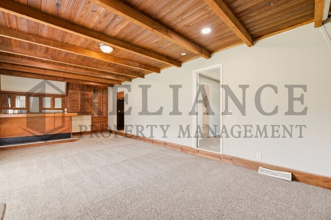 Building Photo - 3123 W Douglas Ave
