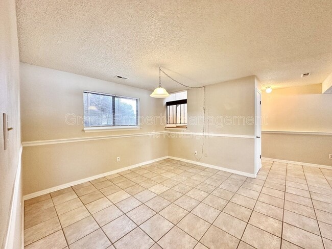Building Photo - 12205 Bellaire St