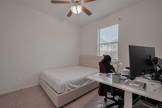 Building Photo - 14214 Singing Oaks Trl