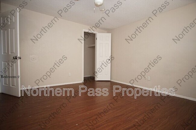 Building Photo - 114 Bauxite Ave