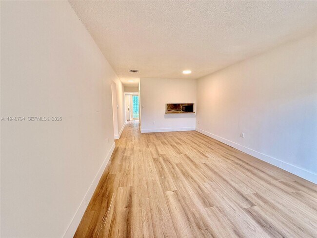 Building Photo - 617 NW 10th St